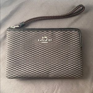COACH small zip wristlet
